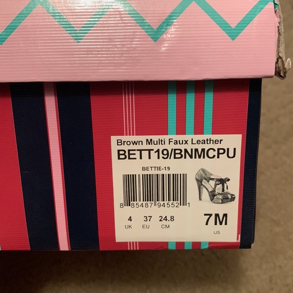 🎀👠Multi Colour Pin Up Pumps with Bow Detail 🎀👠 - Picture 10 of 11